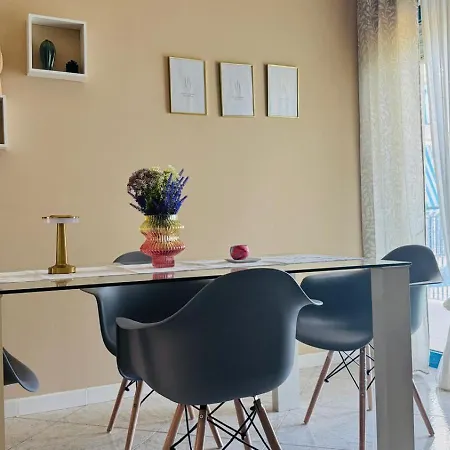 Gin House Seaview Apartamento Bari